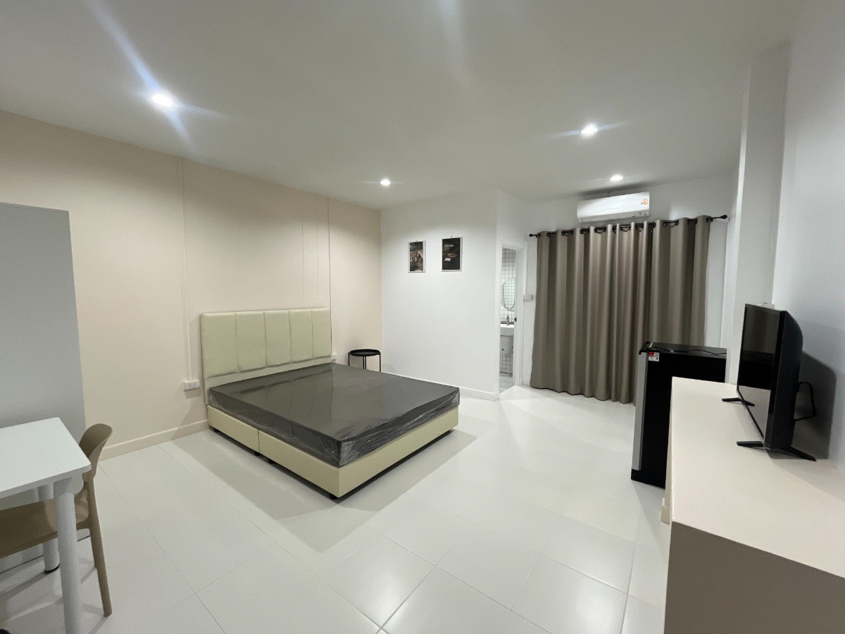 Condo — photo 2