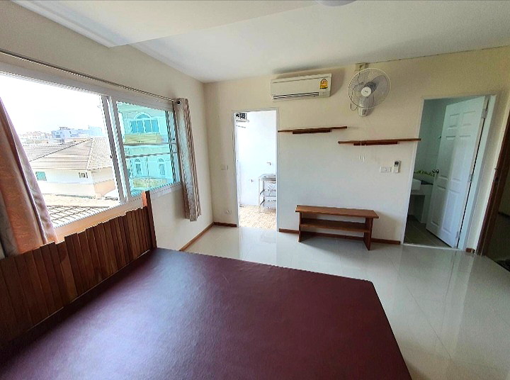 Pictures of NC Residence  20/55