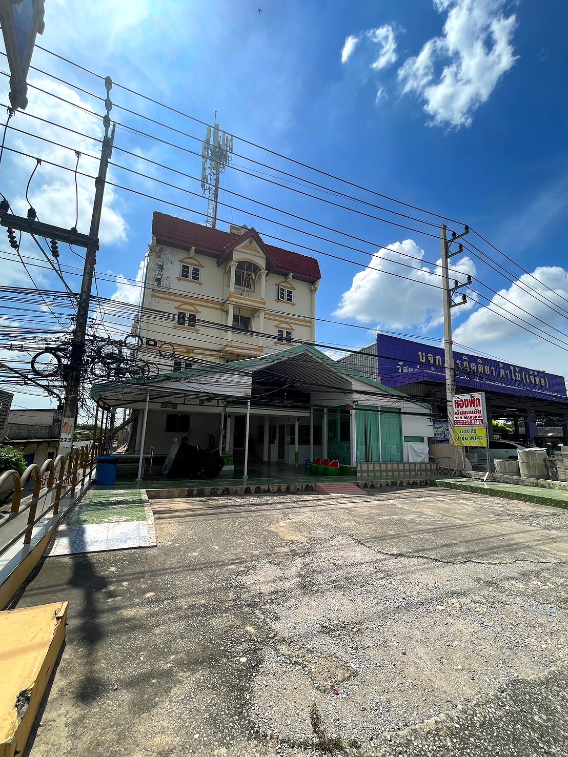 Pictures of YEN MANSION 9/11