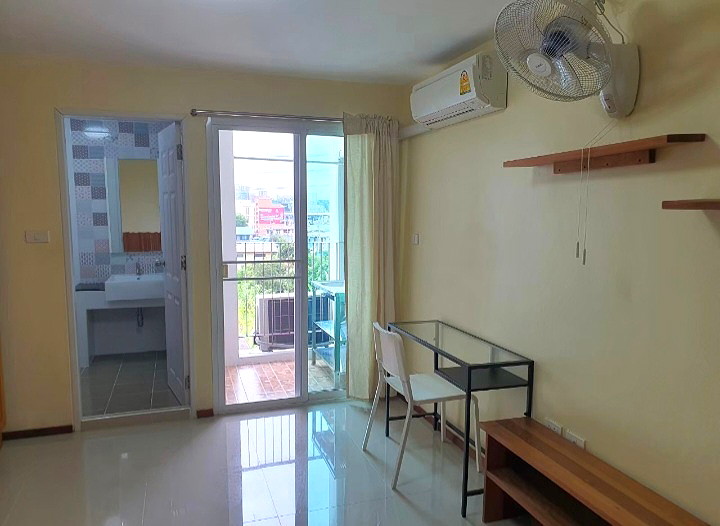 Pictures of NC Residence  25/55