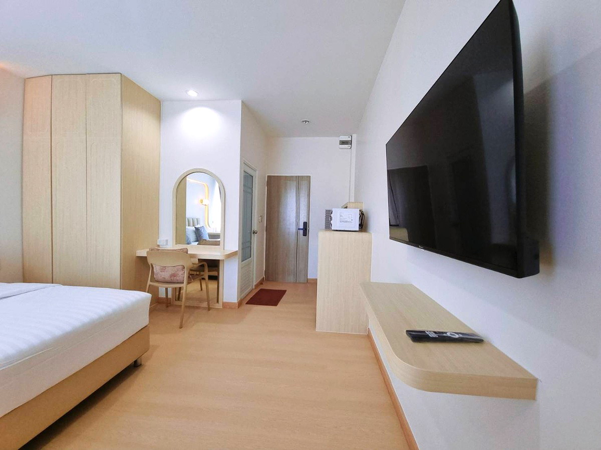 Pictures of Prya Service Apartment 8/8