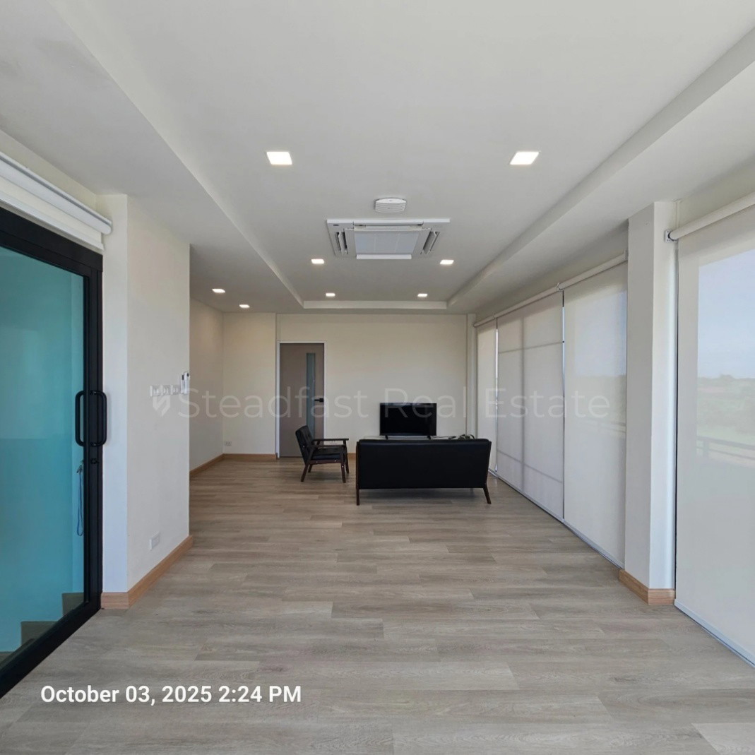 Condo — photo 5