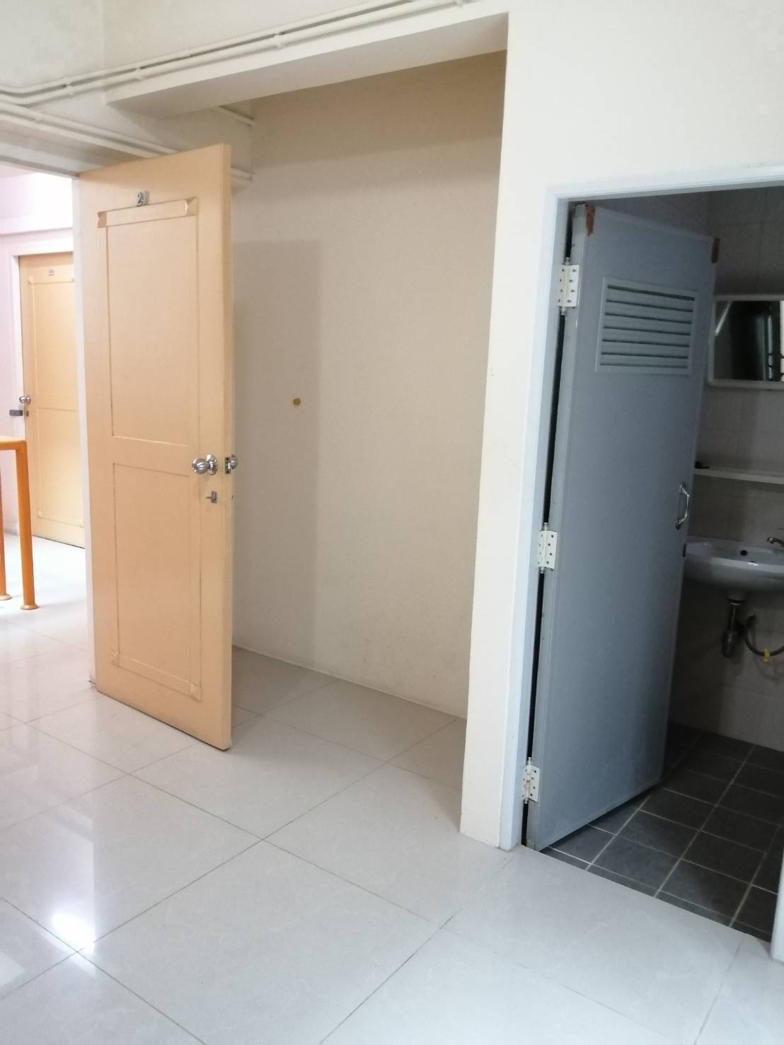 Condo · Dusit, bangkok — photo 2