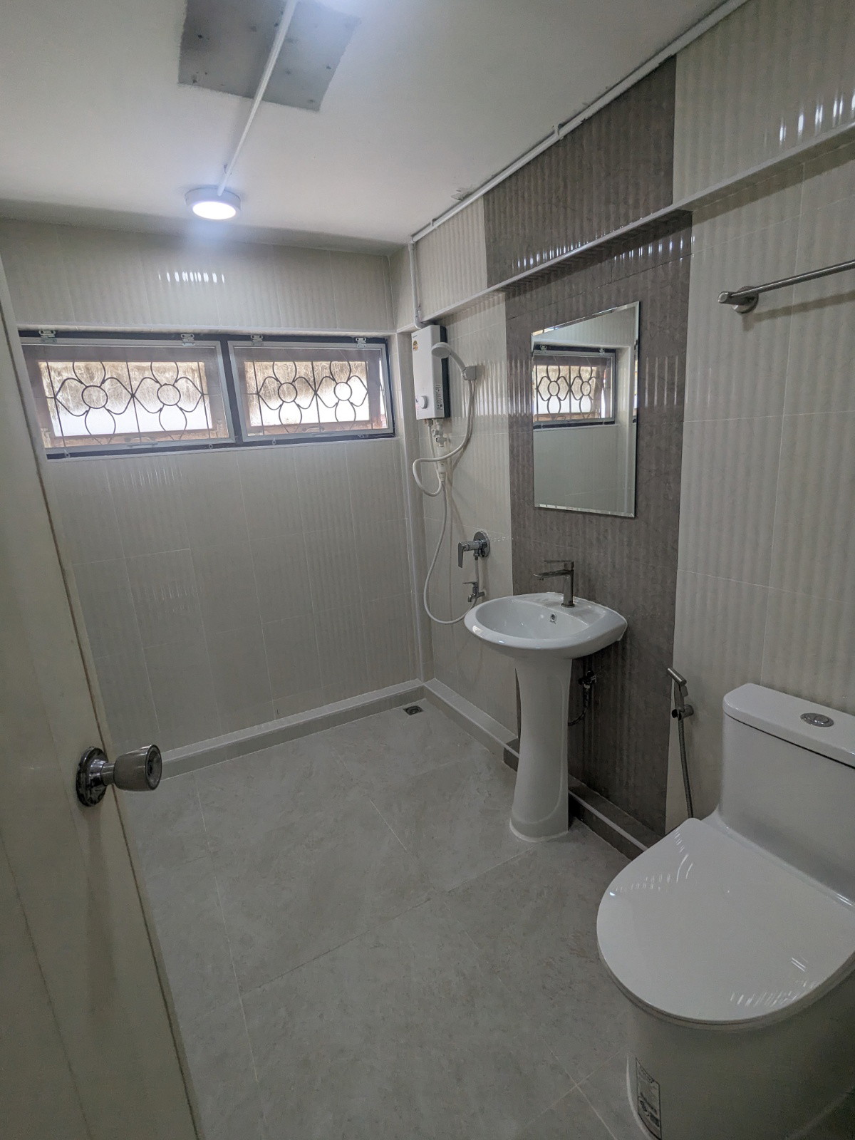 Condo · Mueang Samut Prakan — photo 2