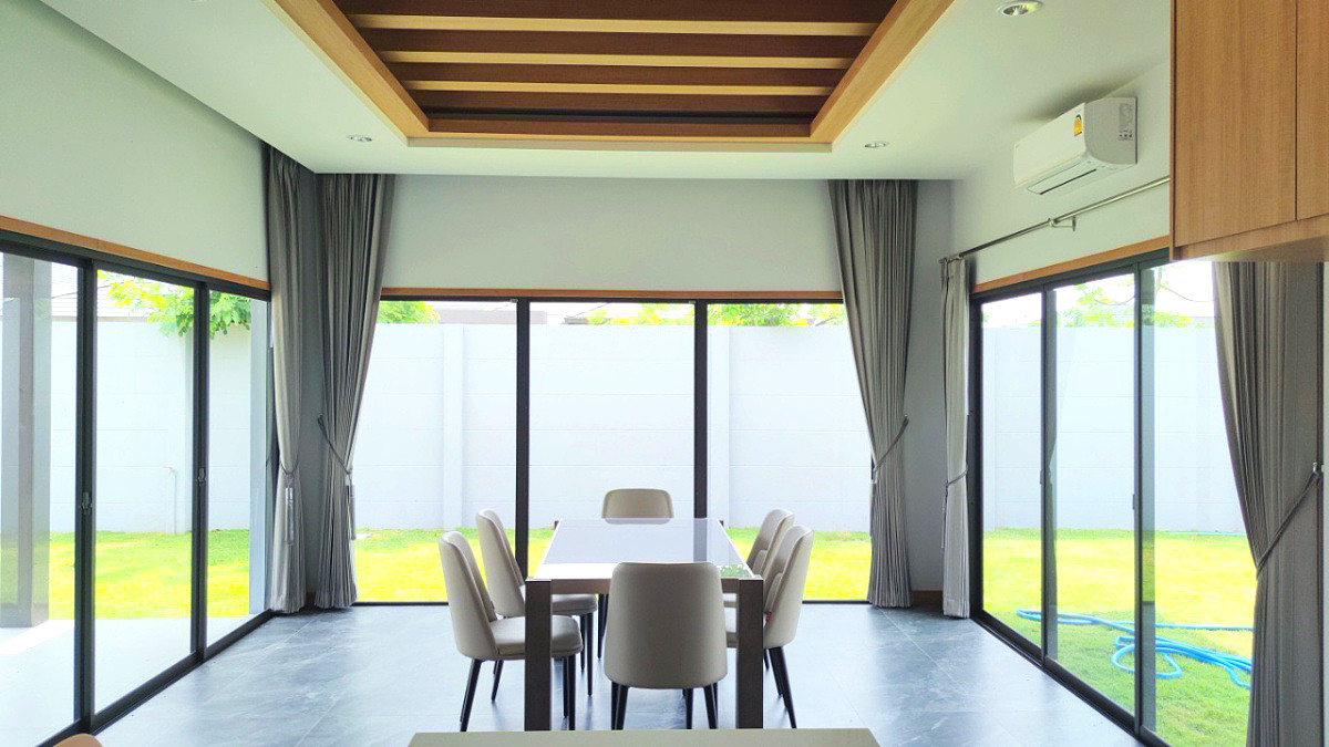 Pictures of Spacious Private Pool Villa  For Sale: 13 Million THB! Community: BAAN PATTAYA 6 30/34
