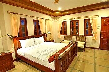Pictures of Ongsantiphap Villa Resort 12/17
