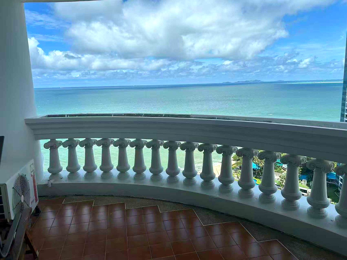 Pictures of  Silver Beach Condominium Luxury 2-Bedroom 2-Bathroom Seaview Condo 3/9