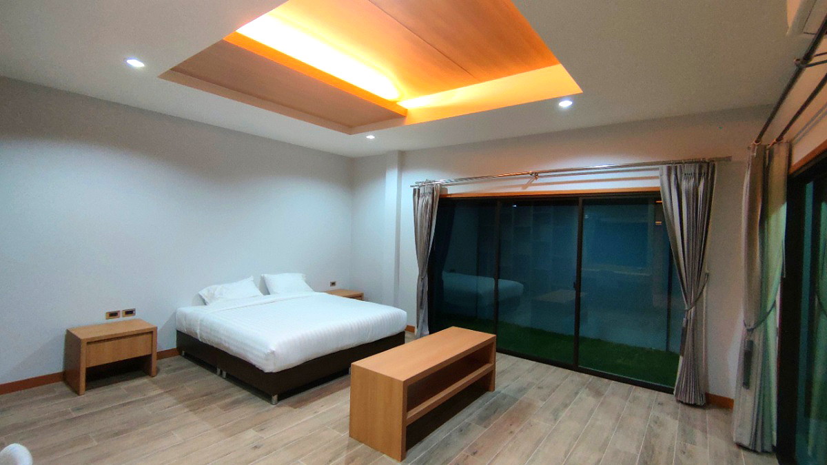 Pictures of Spacious Private Pool Villa  For Sale: 13 Million THB! Community: BAAN PATTAYA 6 19/34