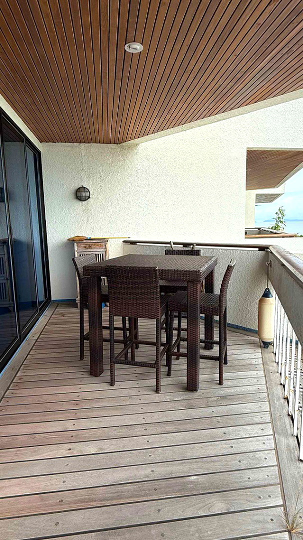 Pictures of Luxury 2-Bedroom, 2-Bathroom Seaview Condo  Nautical Cabin Style Garden Cliff Condominium 1 5/13