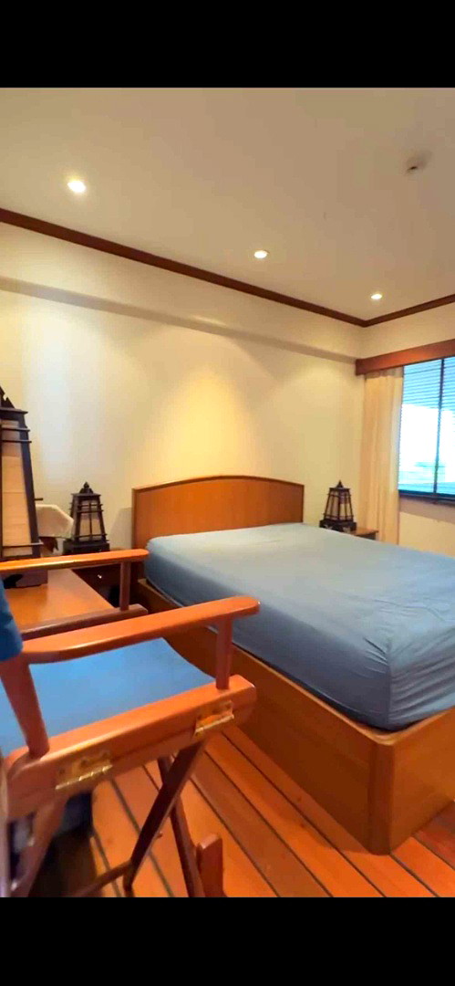 Pictures of Luxury 2-Bedroom, 2-Bathroom Seaview Condo  Nautical Cabin Style Garden Cliff Condominium 1 12/13