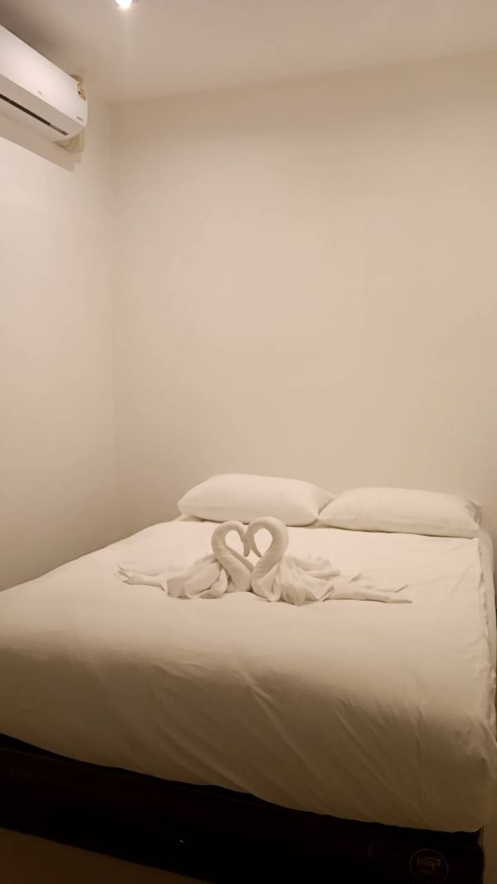 Condo — photo 2