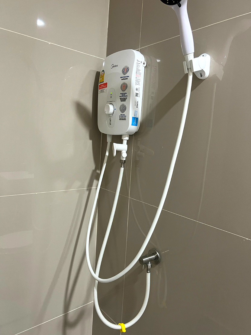 Pictures of The House 101 29/45