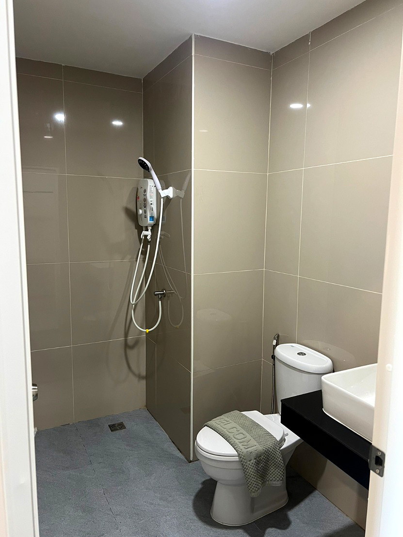 Pictures of The House 101 30/45