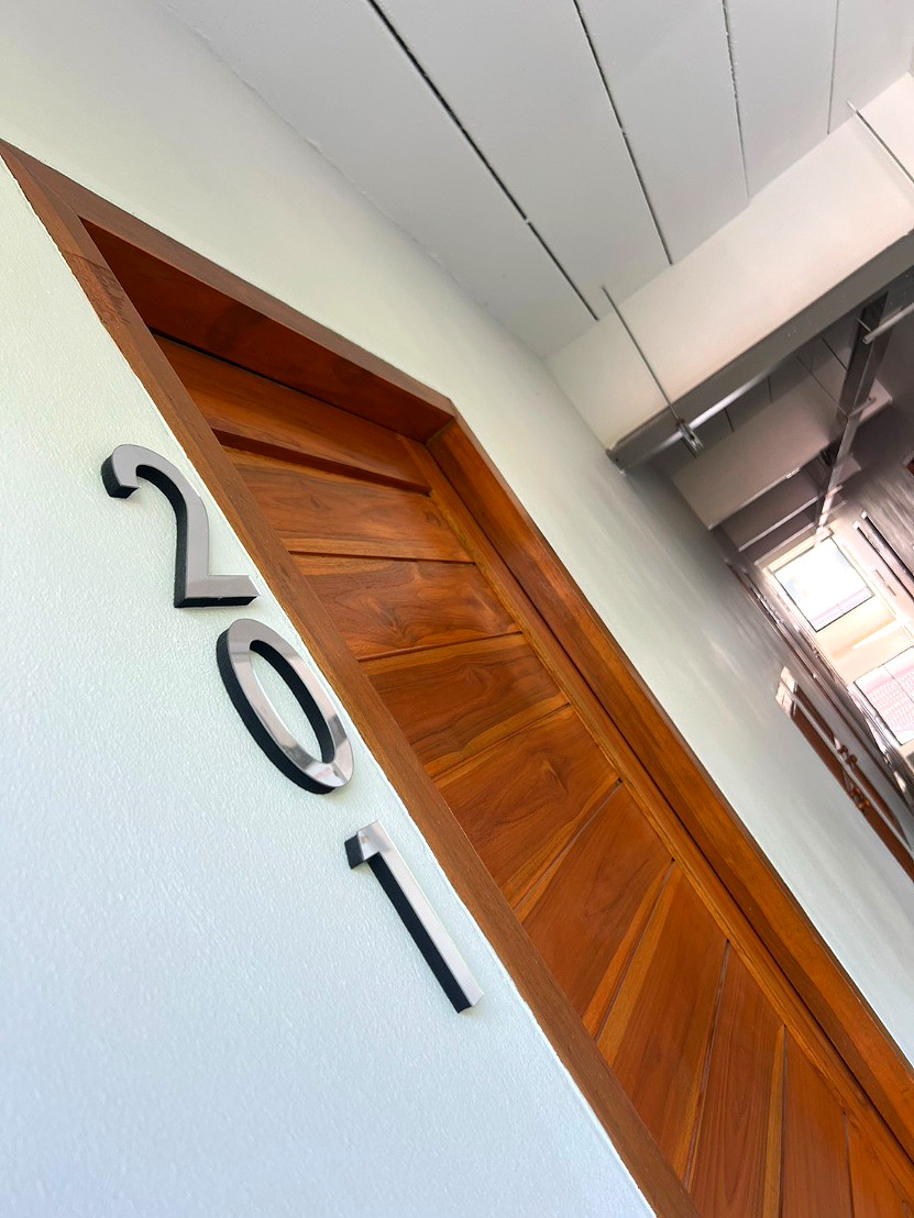 Pictures of The House 101 40/45