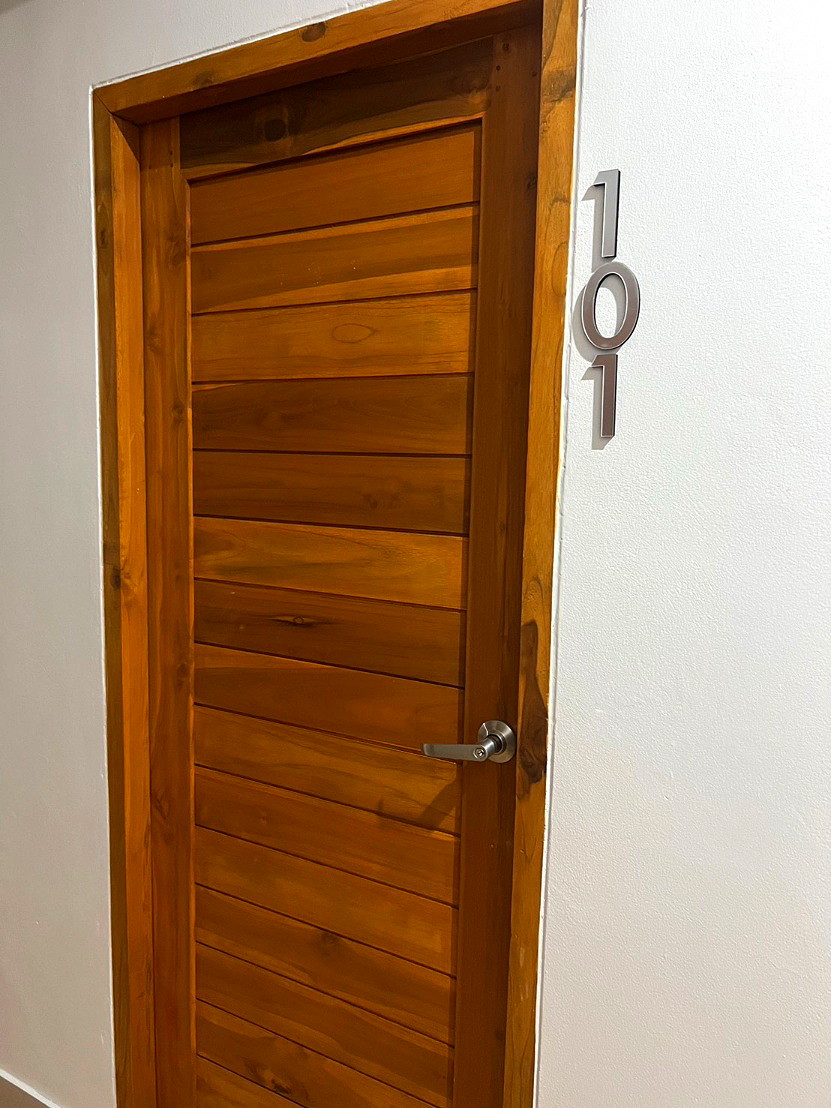 Pictures of The House 101 43/45