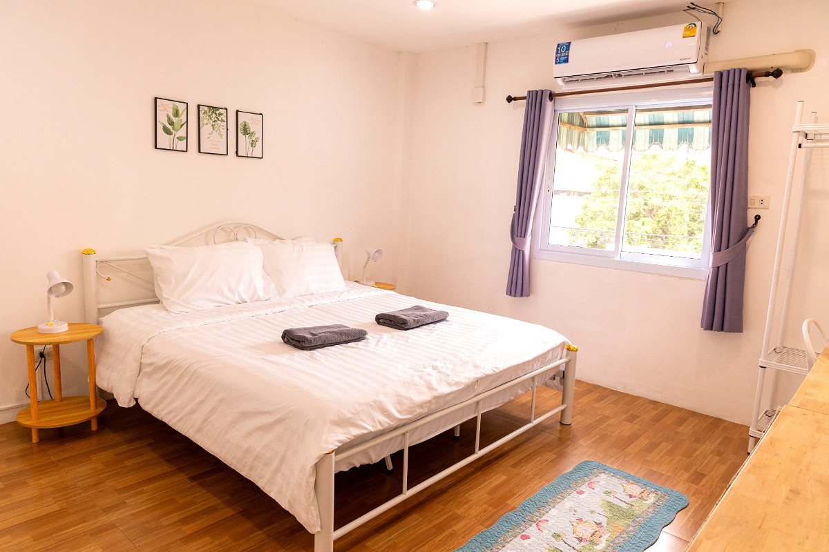 Pictures of Service apartment 1 km to Nimman 800 m. to old town 1/72