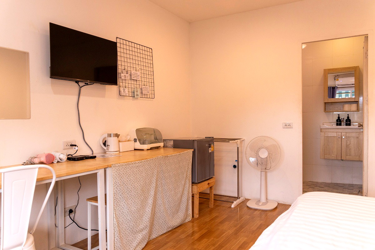 Pictures of Service apartment 1 km to Nimman 800 m. to old town 18/72