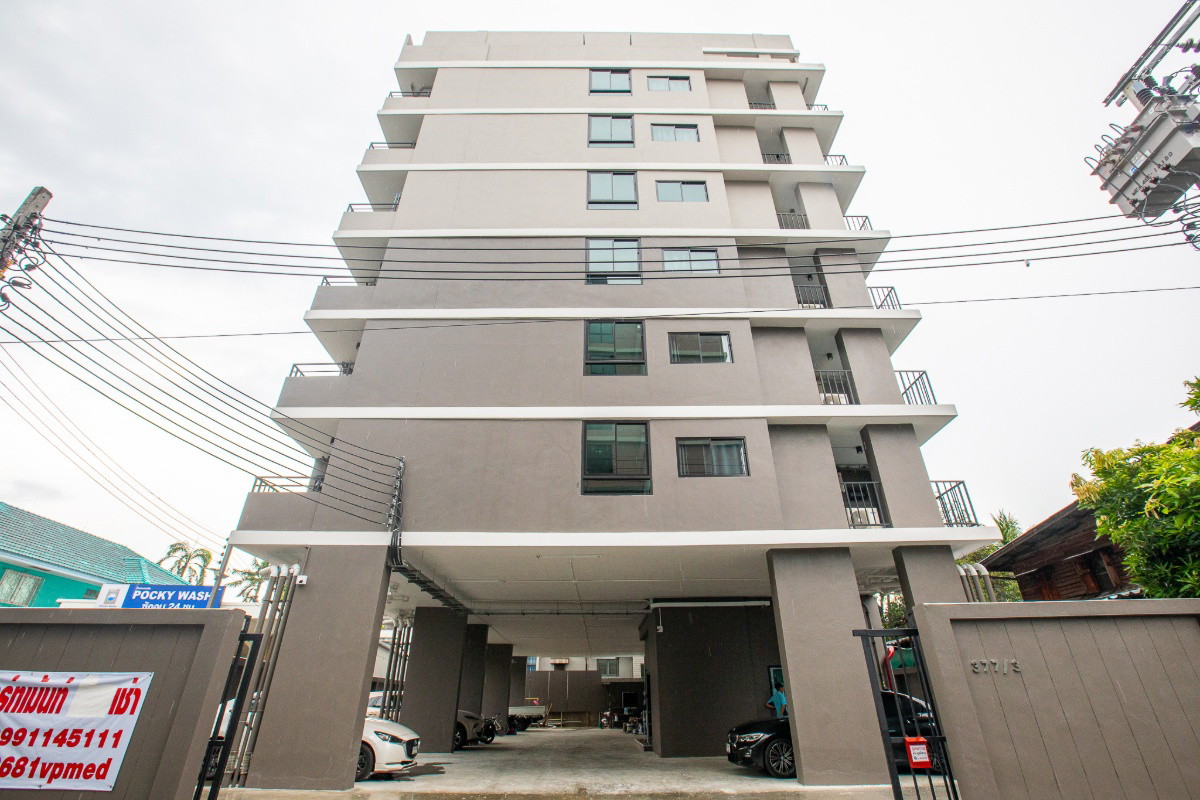 S48 apartment — photo 3