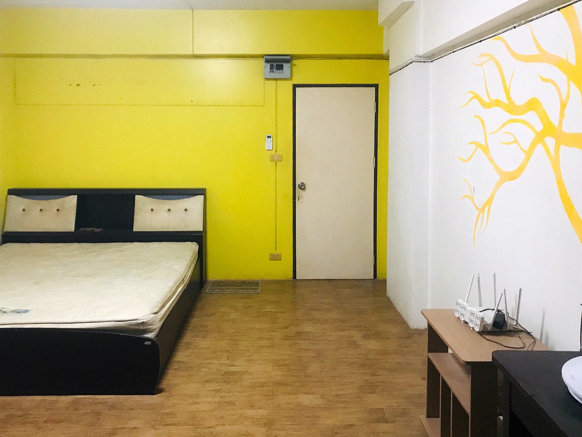 Pictures of Eakthanee Condo 4/5
