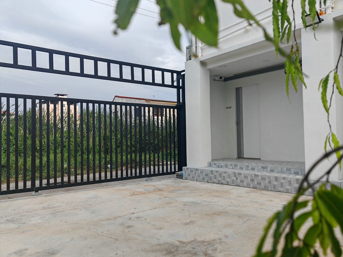 Pictures of IS AM ARE พยอม2 1/12