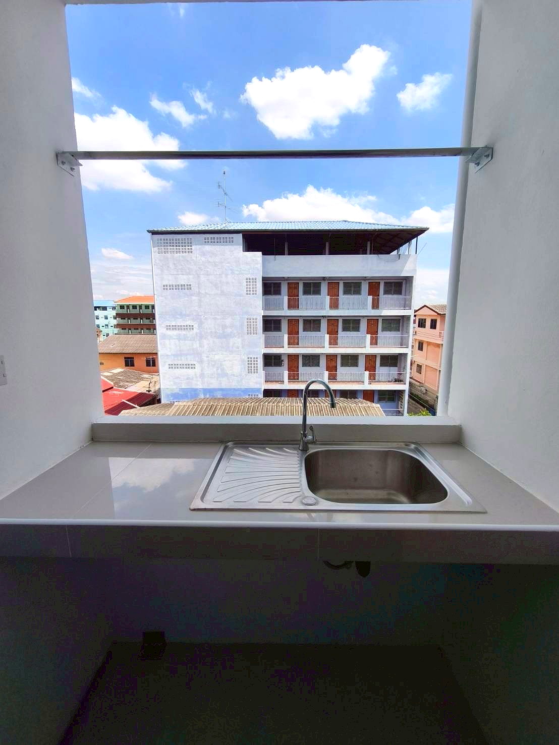 Pictures of IS am are 5/9