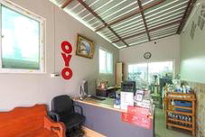 Pictures of OYO 471 Sunshine Apartment 9/9