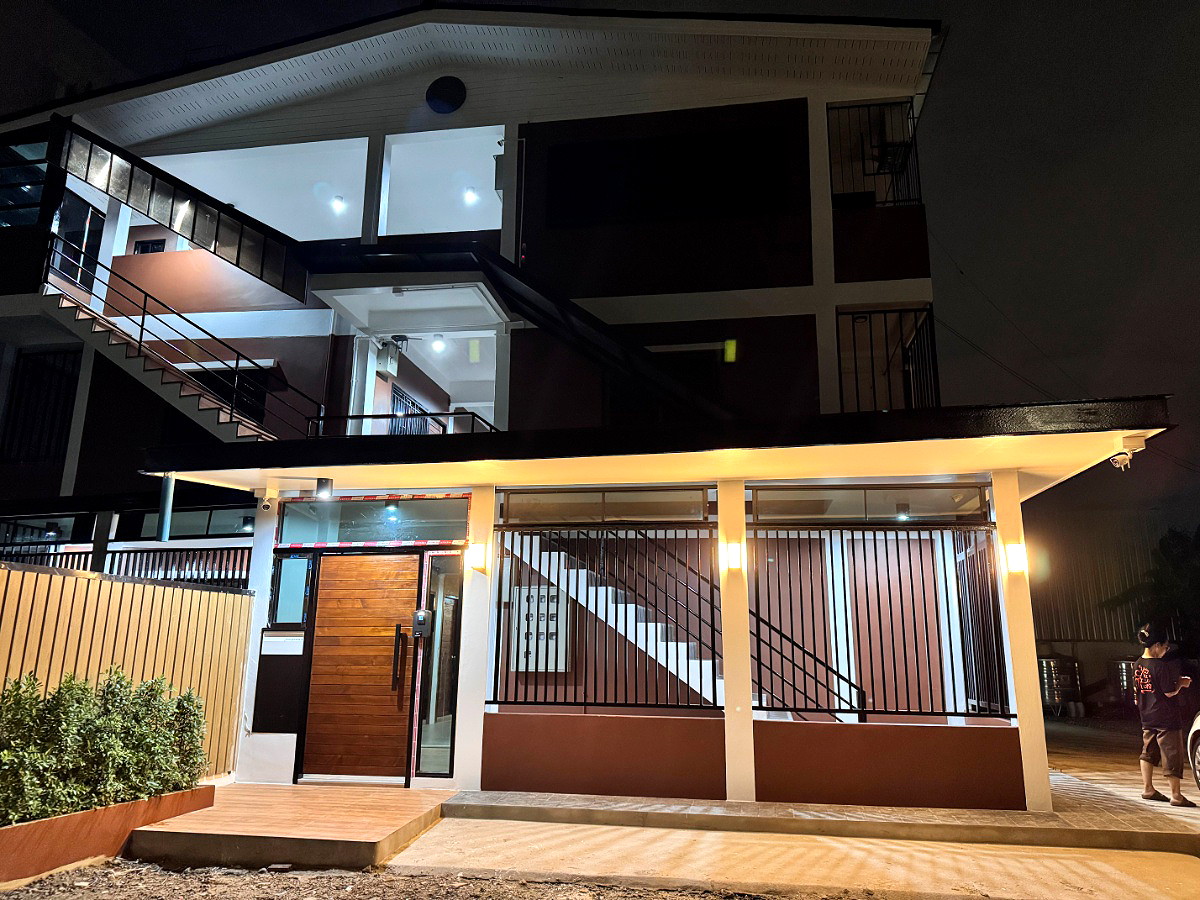 Pictures of Happy Home 15 4/5