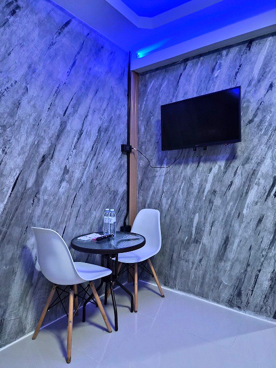 Pictures of The act room 5/12