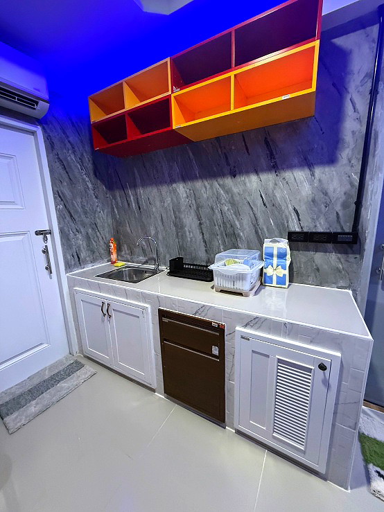 Pictures of The act room 4/12