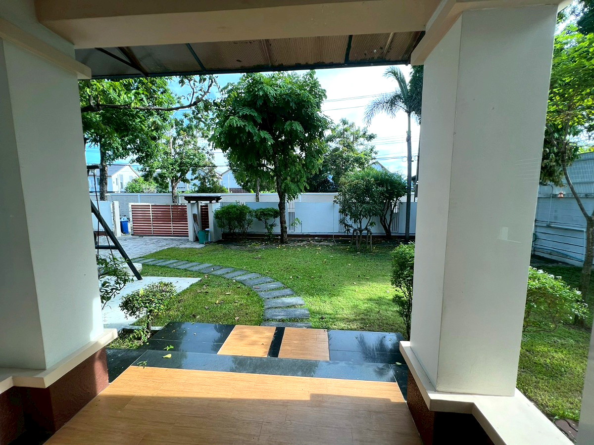 Pictures of Baan Lat Phrao Exclusive 25/80