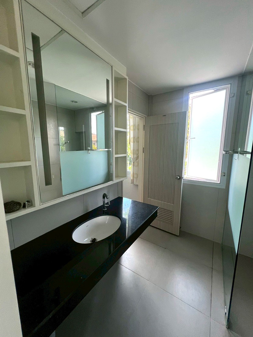 Pictures of Baan Lat Phrao Exclusive 46/80