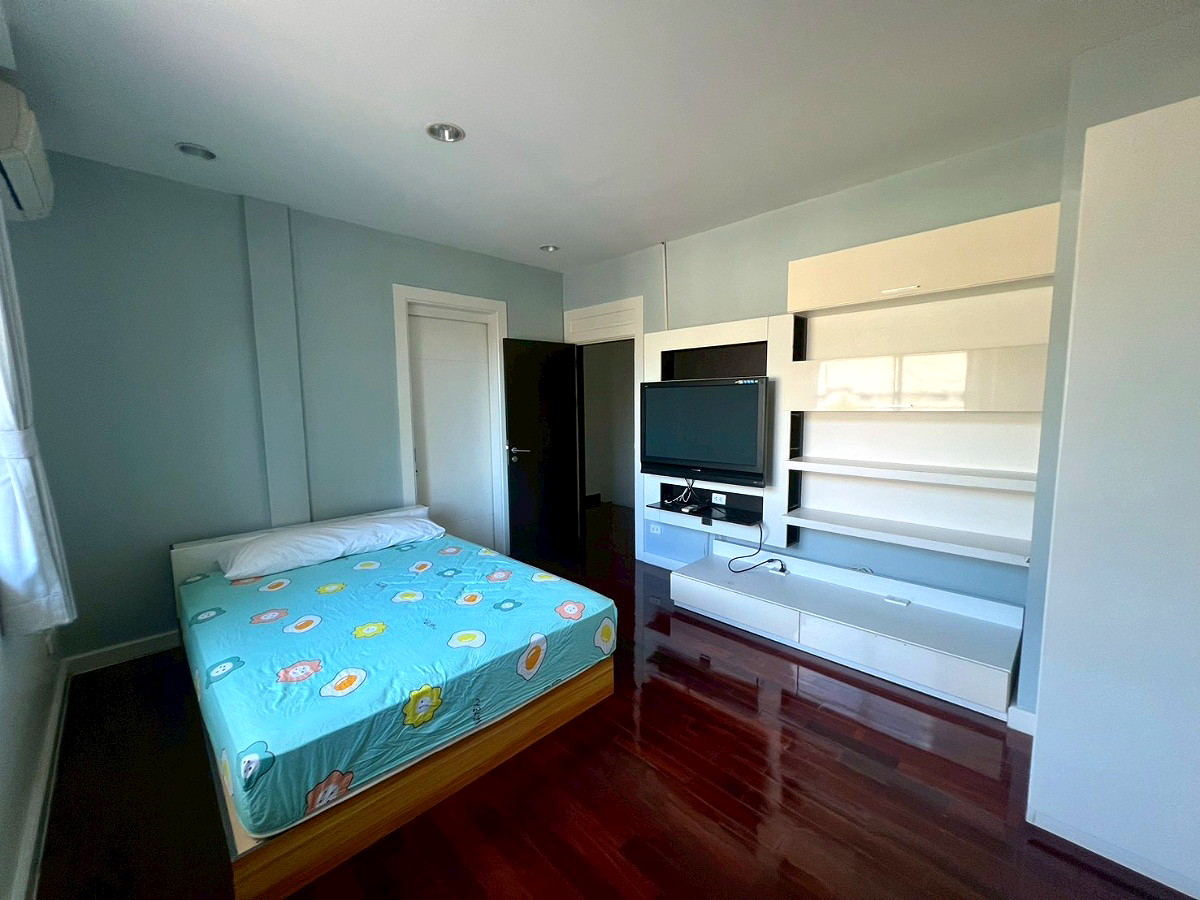 Pictures of Baan Lat Phrao Exclusive 48/80