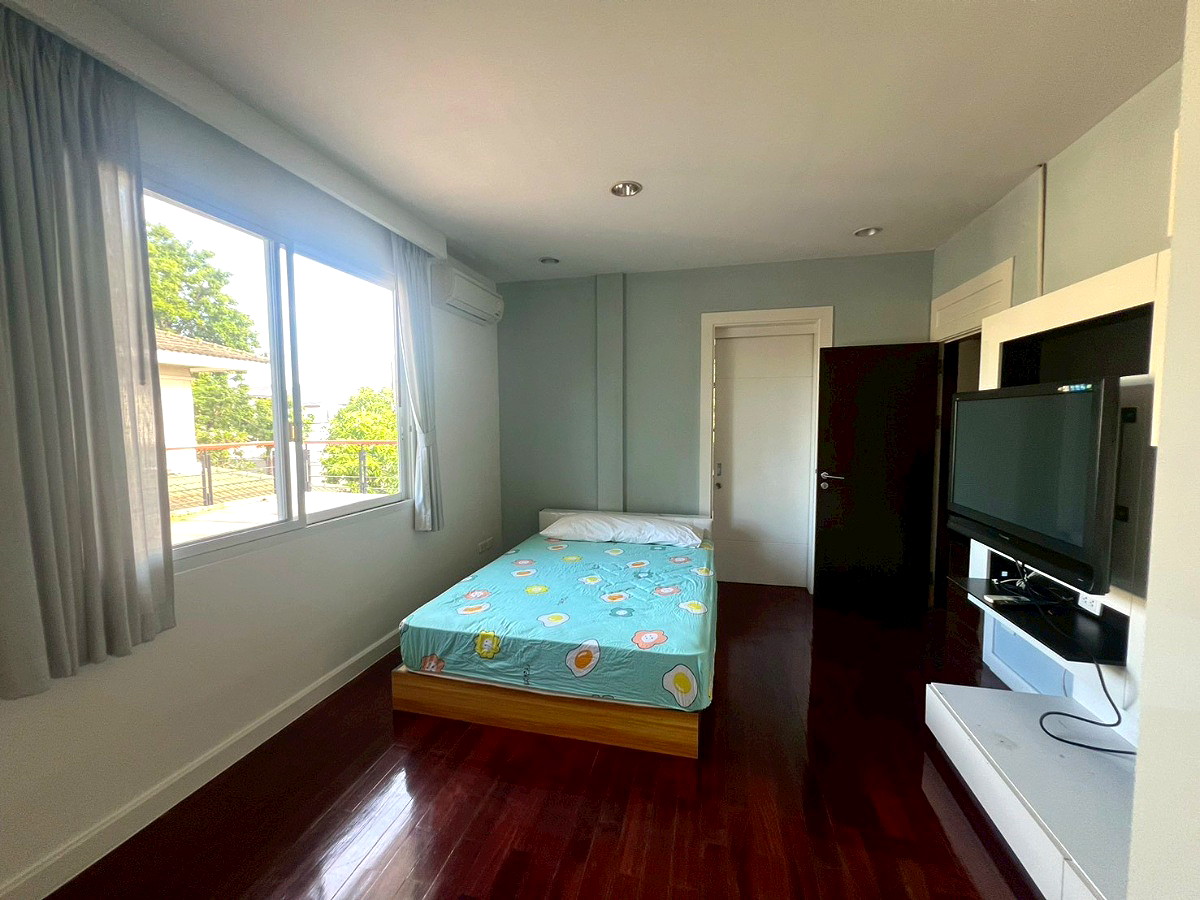 Pictures of Baan Lat Phrao Exclusive 47/80