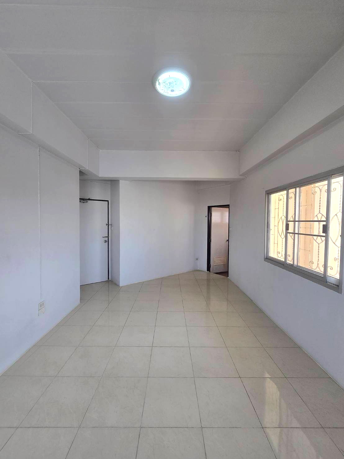 Pictures of Wat Sala LoiKaew 2/5