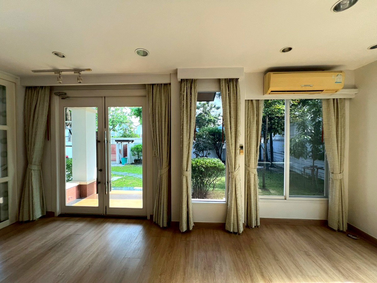 Pictures of Big Home at Ladphao Exclusive 30D+ 25/87