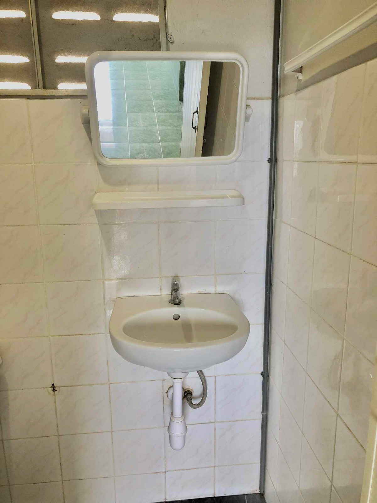 Pictures of Siriporn Mansion 29/29