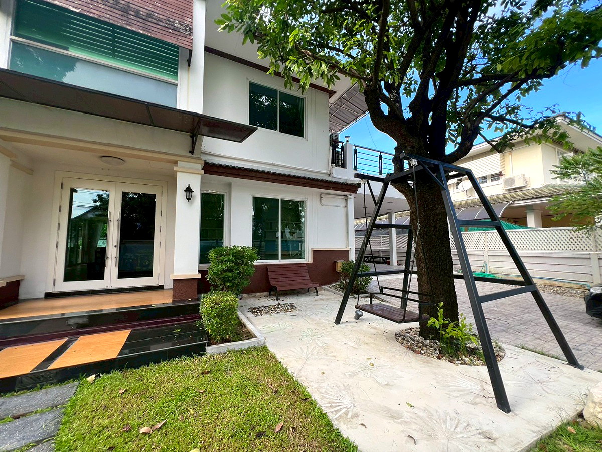 Pictures of Big Home at Ladphao Exclusive 30D+ 2/87