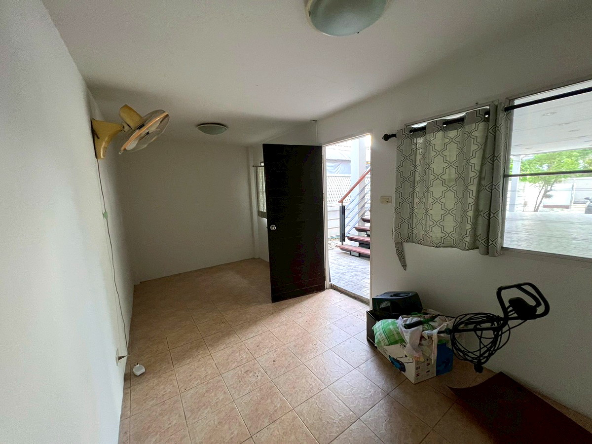 Pictures of Big Home at Ladphao Exclusive 30D+ 21/87