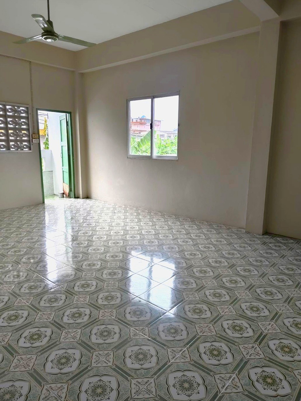 รูปภาพ วี.พี.อพาร์ตเมนต์ (ตึกสีเขียว) | อพาร์ทเม้นท์ หอพัก ที่พัก ห้องพัก - รูปที่ 3/7