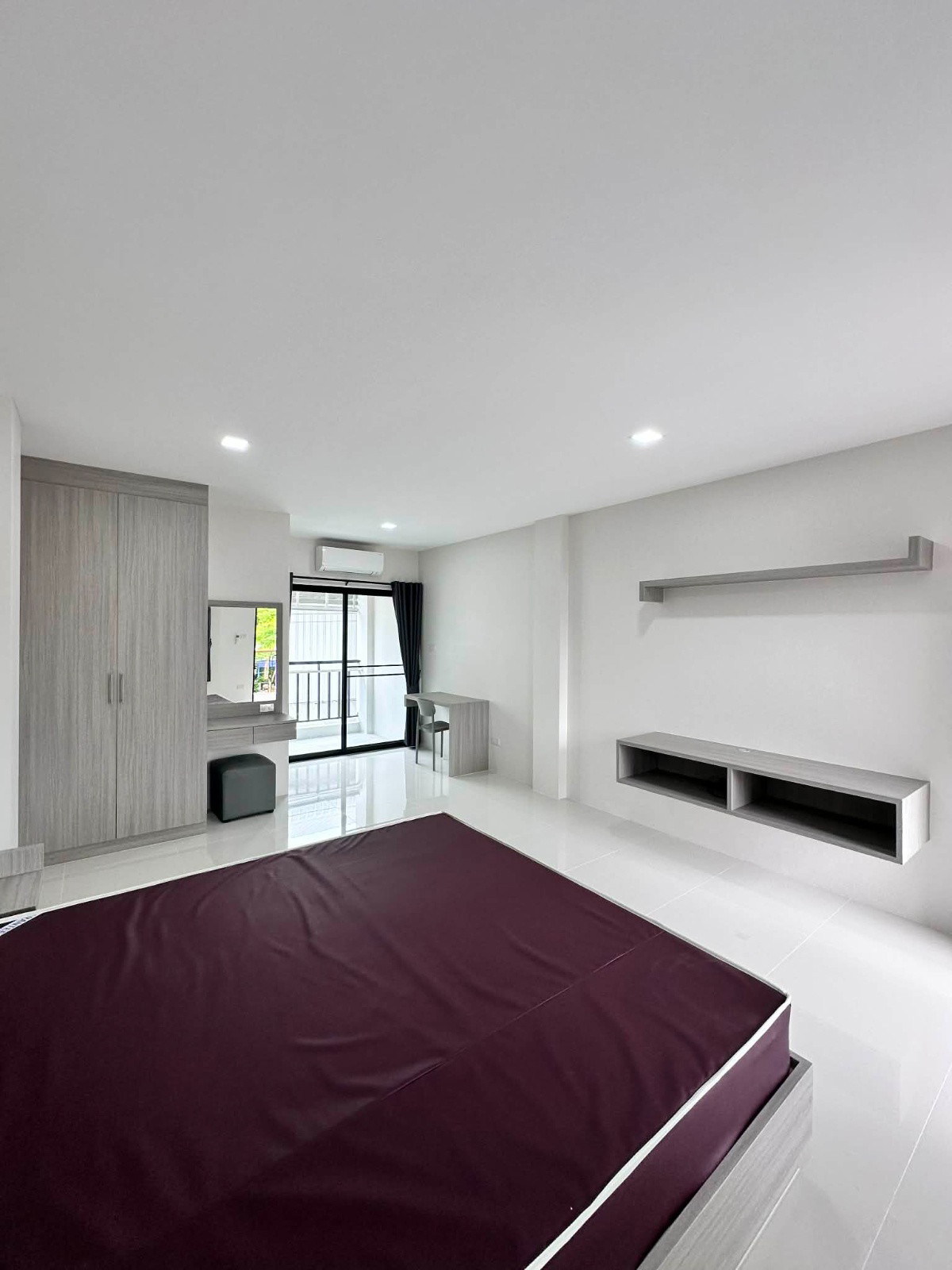 Condo — photo 2