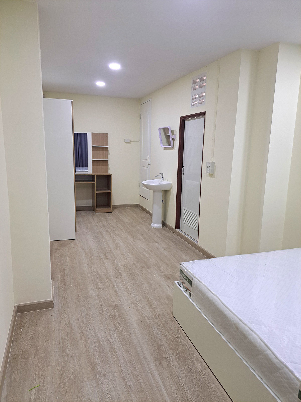 รูปภาพ ทรัพย์ไพศาล อพาร์ทเม้นท์ | อพาร์ทเม้นท์ หอพัก ที่พัก ห้องพัก - รูปที่ 7/11