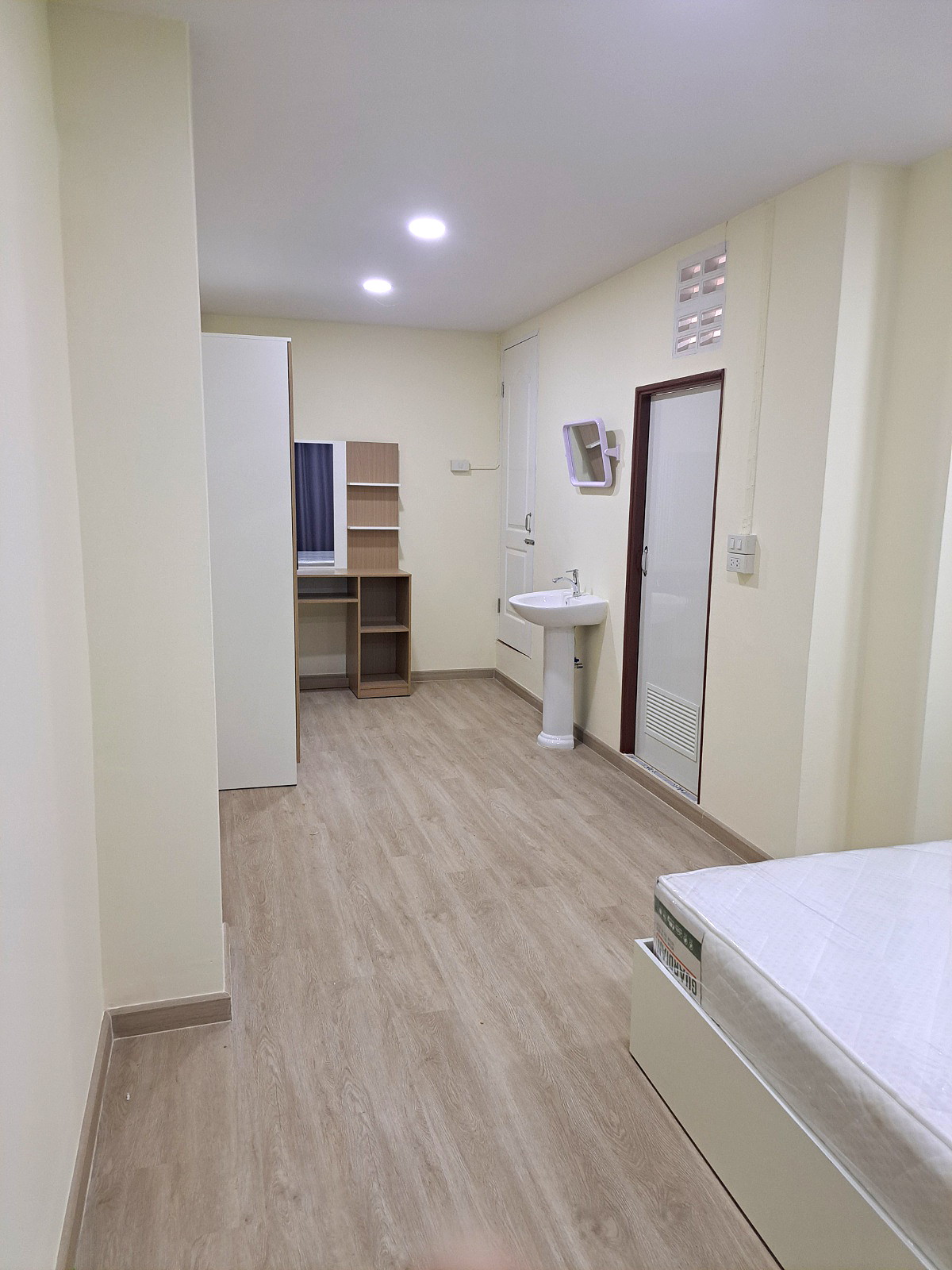 รูปภาพ ทรัพย์ไพศาล อพาร์ทเม้นท์ | อพาร์ทเม้นท์ หอพัก ที่พัก ห้องพัก - รูปที่ 4/11