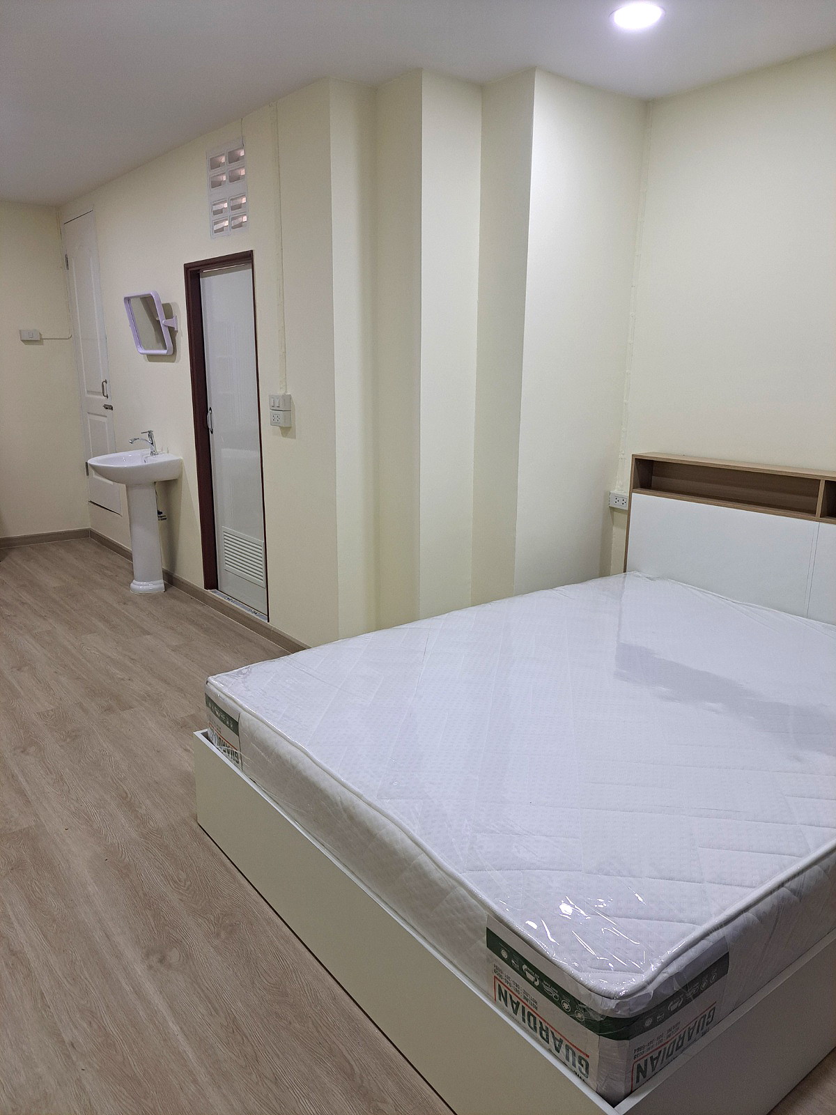 รูปภาพ ทรัพย์ไพศาล อพาร์ทเม้นท์ | อพาร์ทเม้นท์ หอพัก ที่พัก ห้องพัก - รูปที่ 6/11