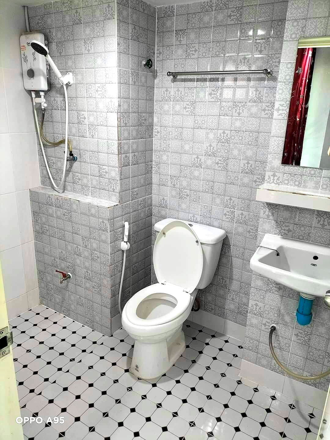 Pictures of A Ma Apartment 6/6