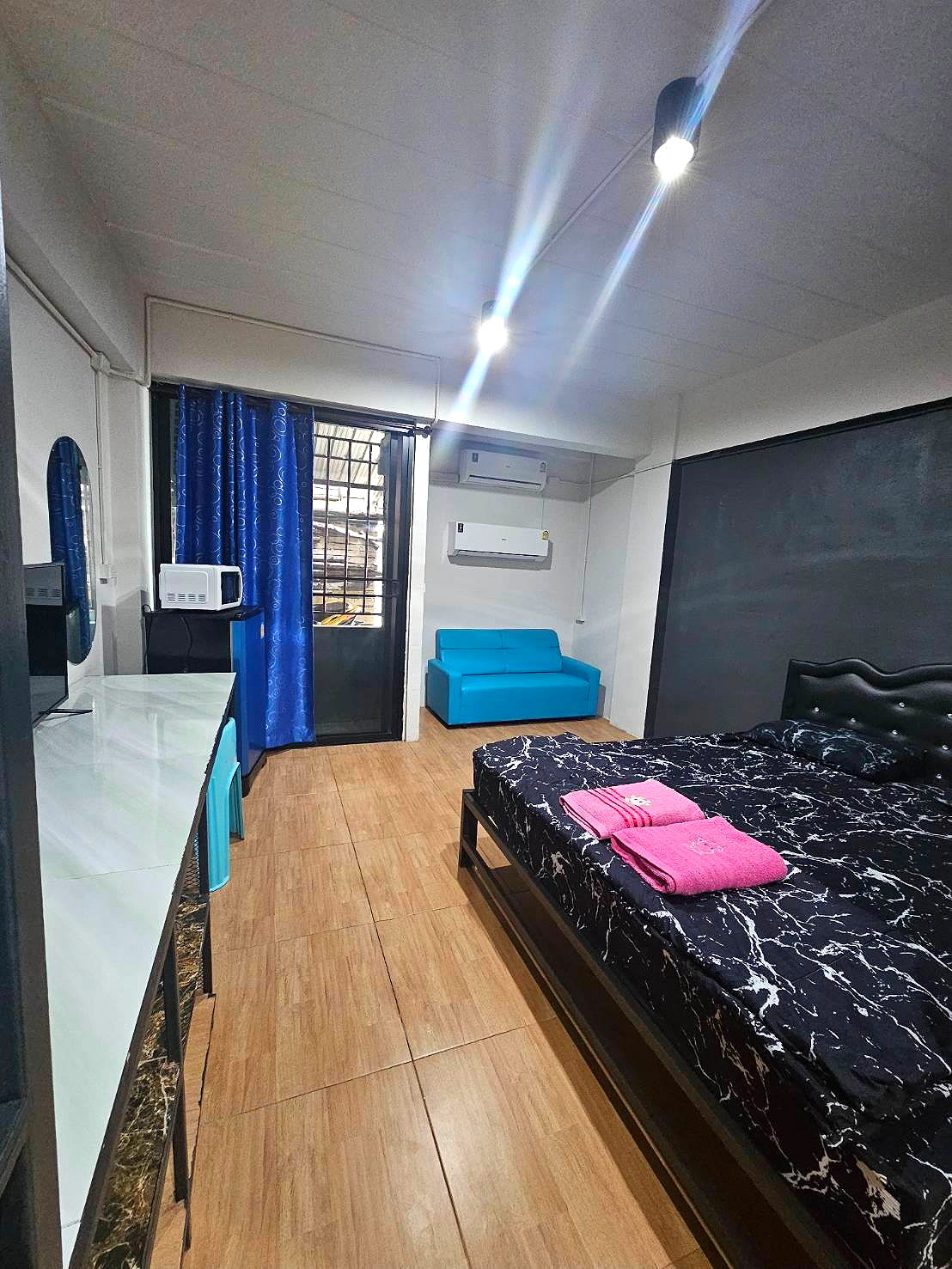 Pictures of A Ma Apartment 4/6