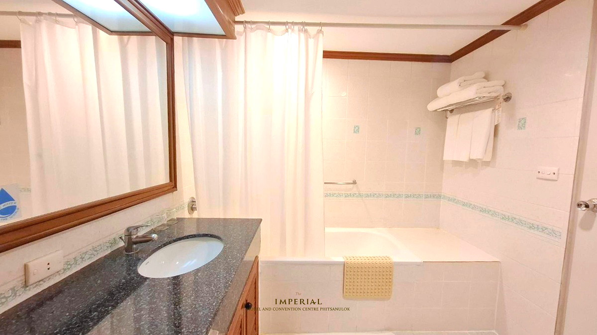 Pictures of The Imperial Hotel and Convention Centre Phitsanulok 16/16