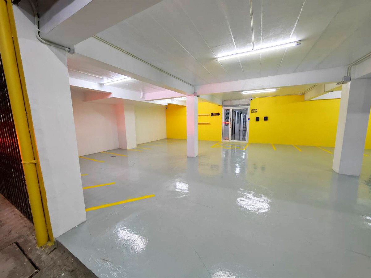 Pictures of The Corner 5 37/49