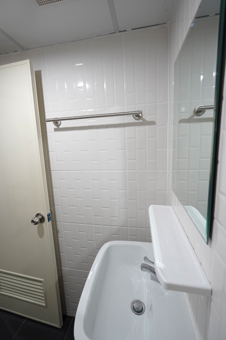 Pictures of The Corner 5 19/49