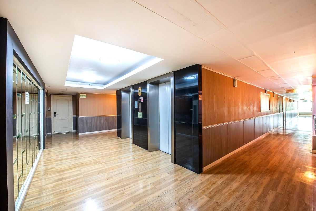 Pictures of Roseate Ratchada 4/4