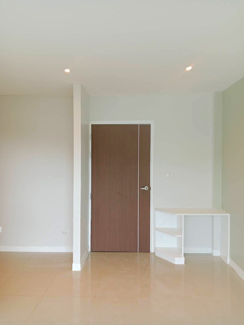 Pictures of Patra Phuket 2/5